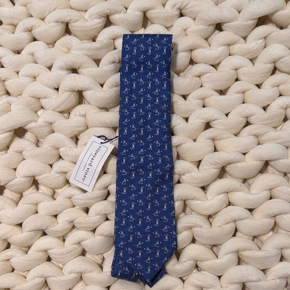 Vineyard Vines Navy Blue Patterned Tie - Picture 3 of 4